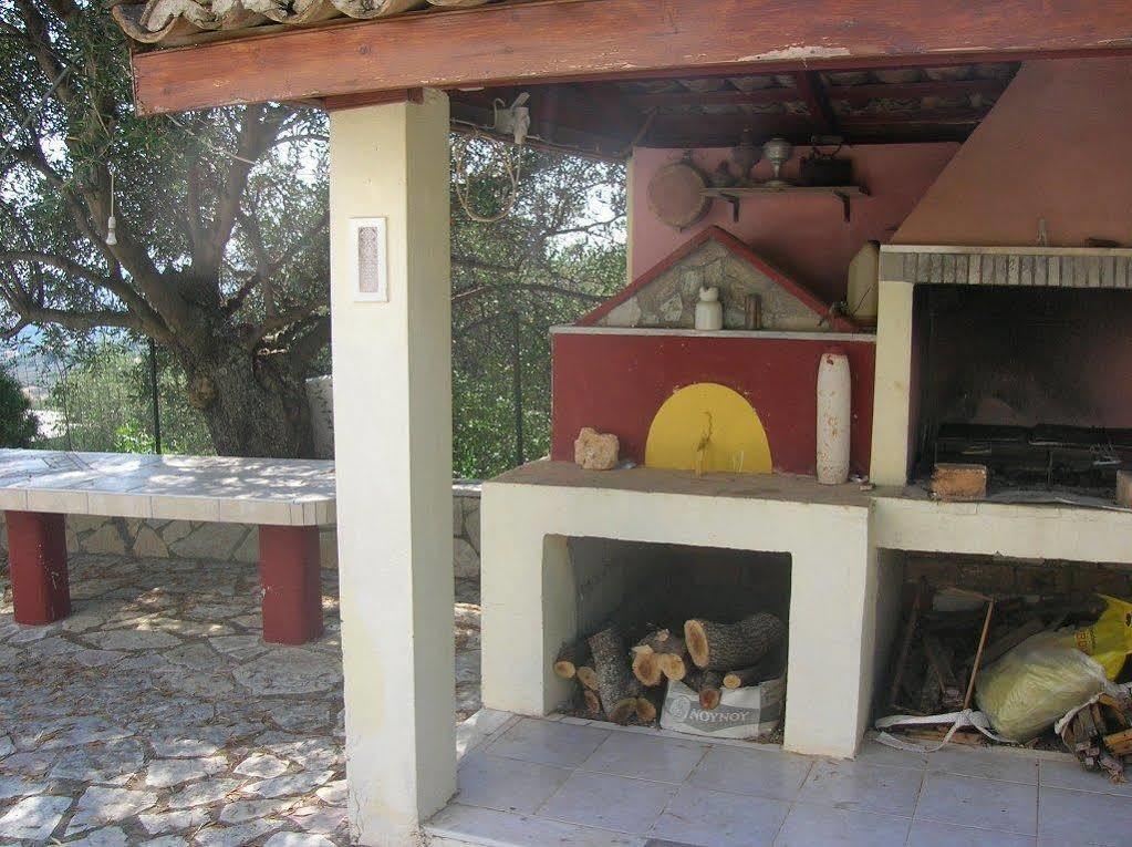 Aristea Studios Mousata Екстер'єр фото